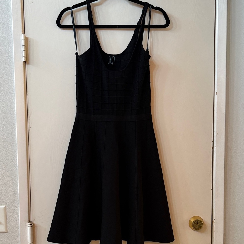 Marciano Elegant Black Sleeveless Dress